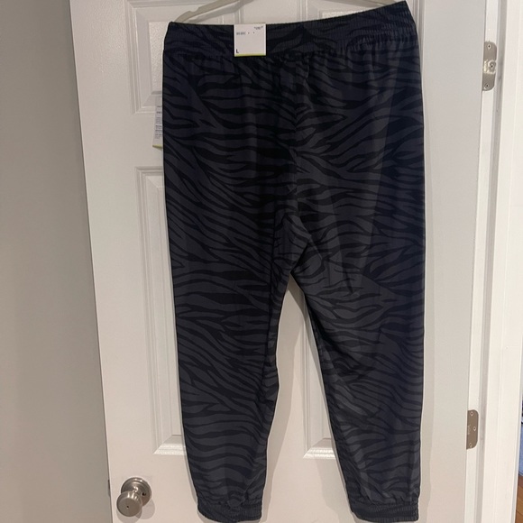 athletic joggers NWT - Picture 3 of 3